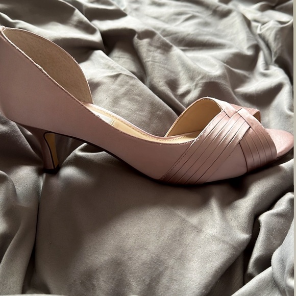 Brand New Nina Light Pink Satin Shoes - Picture 3 of 4